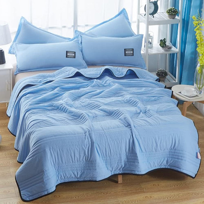 Color_lightblue_bed_1
